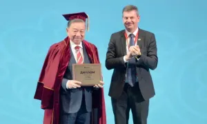 Tổng Bí thư nhận danh hiệu 'Giáo sư danh dự' của Học viện Tổng thống Nga