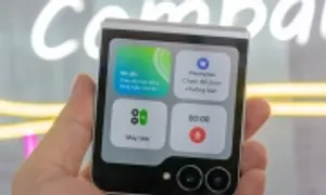 Galaxy Z Flip lần đầu có phiên bản 'giá rẻ' FE Galaxy Z Flip lần đầu có phiên bản 'giá rẻ' FE