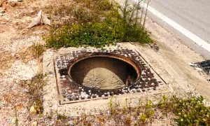 Gần 190 nắp hố ga trên tuyến đường ven biển bị trộm