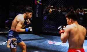 Võ sĩ giấu chấn thương ở 'trận MMA gây ức chế nhất Việt Nam' Võ sĩ giấu chấn thương ở 'trận MMA gây ức chế nhất Việt Nam'