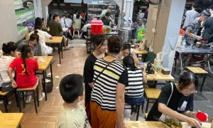 Điểm ăn uống 'hoạt động hết công suất' buổi sơ duyệt diễu binh