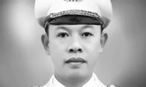 Thăng cấp bậc hàm Trung tá đối với nam cảnh sát hy sinh khi bắt tội phạm Thăng cấp bậc hàm Trung tá đối với nam cảnh sát hy sinh khi bắt tội phạm