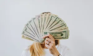 Tiêu tiền thế nào để hạnh phúc Tiêu tiền thế nào để hạnh phúc