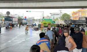 Đôi vợ chồng bị xe ben cán tử vong Đôi vợ chồng bị xe ben cán tử vong