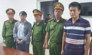 Hai trưởng khoa Bệnh viện Đa khoa vùng Tây Nguyên bị bắt Hai trưởng khoa Bệnh viện Đa khoa vùng Tây Nguyên bị bắt