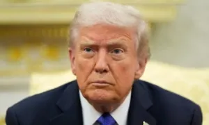 Cuộc điện đàm khiến ông Trump đổi ý về lệnh trừng phạt Nga Cuộc điện đàm khiến ông Trump đổi ý về lệnh trừng phạt Nga