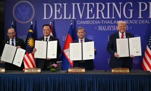 Ông Trump đồng ký thỏa thuận ngừng bắn Thái Lan - Campuchia