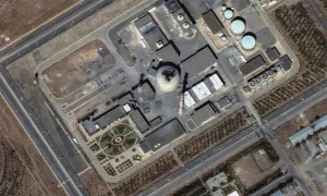 Iran tuyên bố sẽ xây lại cơ sở hạt nhân 'vững chắc hơn trước'